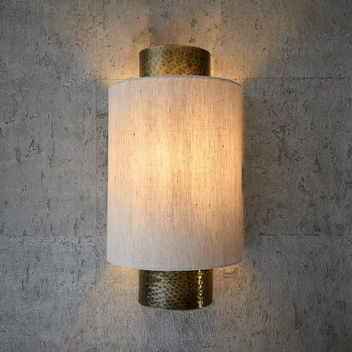 1 Light Wall Light – Hammered Aged Bronze with Natural Linen Shade (0711IND71308)
