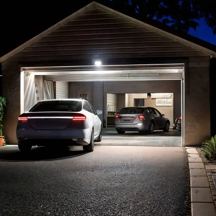 10W Cool White LED Floodlight 1000lm Glass IP65 – Black – Online Lighting