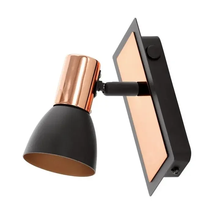 Aimee Single Spotlight