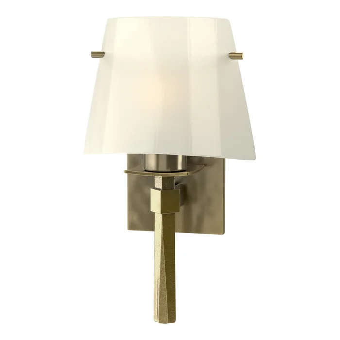 Beacon Hall One Light Wall Sconce in Modern Brass (39|204825-SKT-86-CC0246)