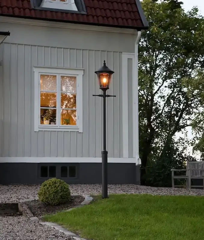 Black Lamppost with Smoked Acrylic Glass