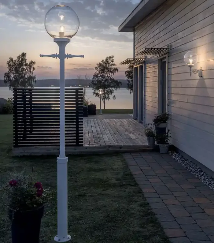 Clear Glass Globe Lamppost Height 2.4 Metres