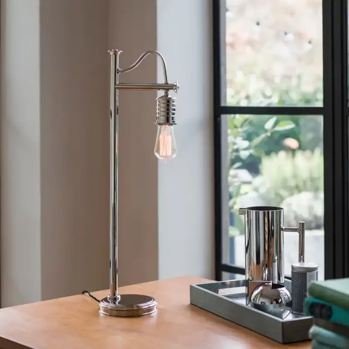 Douille Single Light Table Lamp