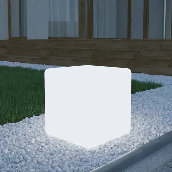 Garden Party Light – White cube IP65 – 40cm side (1473UBOS40)