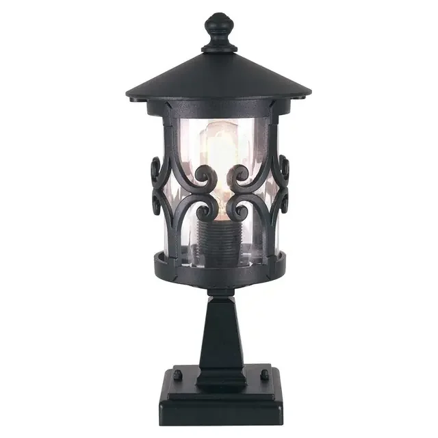 Hereford Black Lantern IP23 Top Post Light