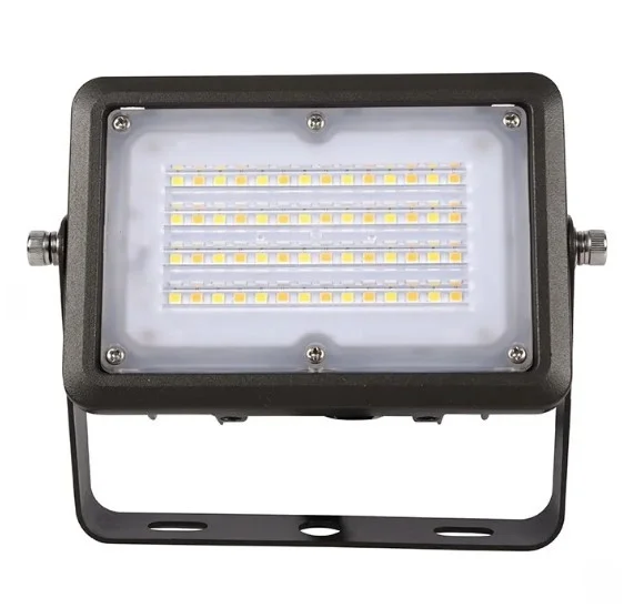 NaturaLED 9653 – FXFDL30/77/CCT3/BZ-YK – 7X7 Floodlight (Selectable CCT3) – 30W – 3-CCT 30/40/50K – 120-277V – Photocell Included – Bronze