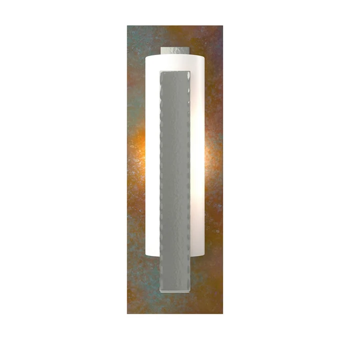 Vertical Bar One Light Wall Sconce in Modern Brass (39|217186-SKT-86-CH-GG0065)